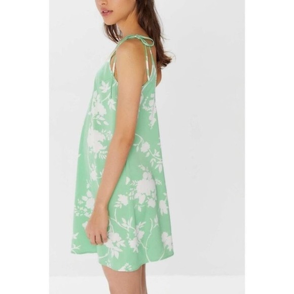 URBAN Outfitters Maya Slip Dress Tie Shoulder - Picture 3 of 11